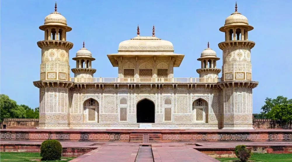 Itmad-ud-daula Agra